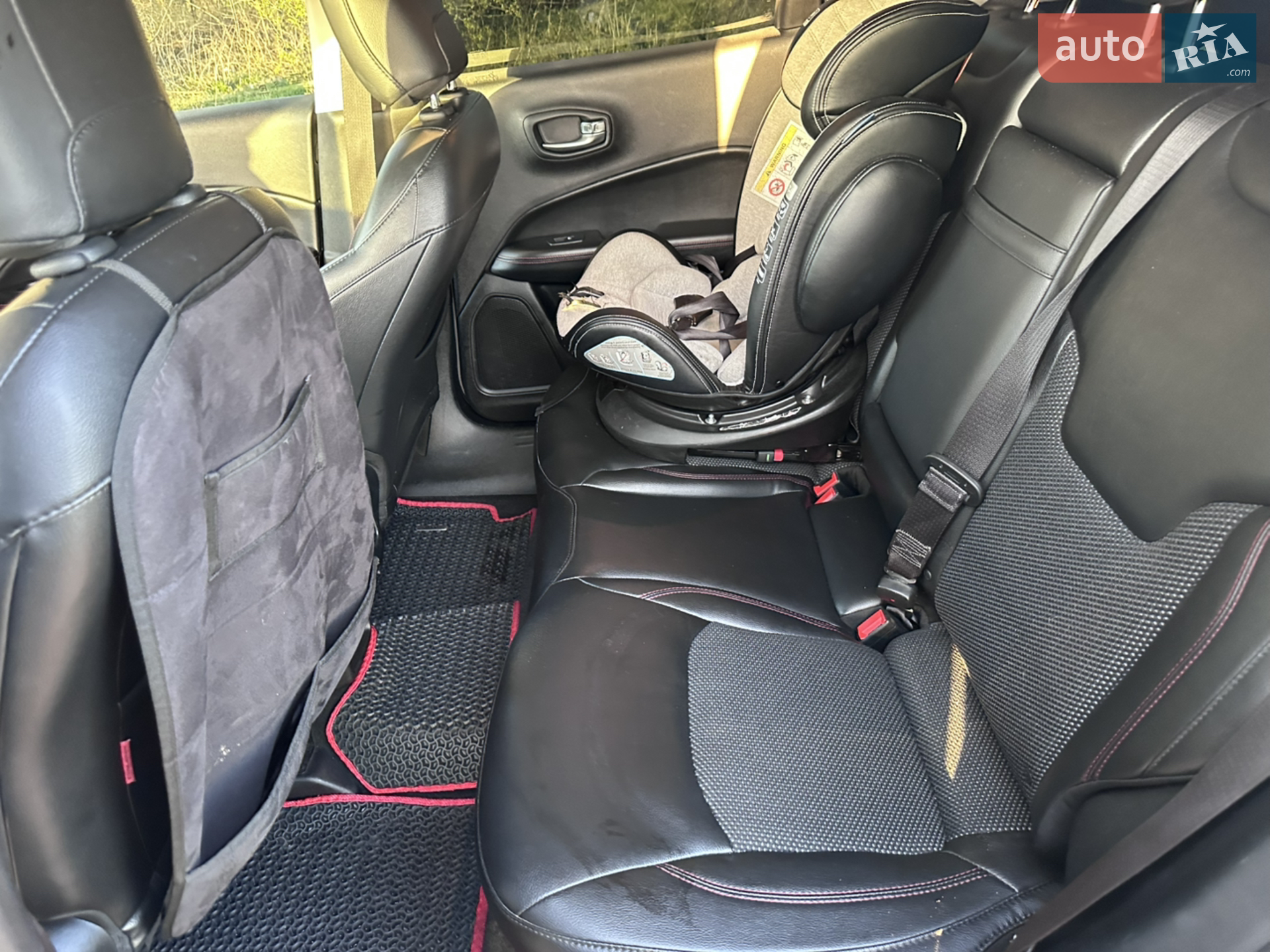 2018 Jeep Compass - мініатюра 16