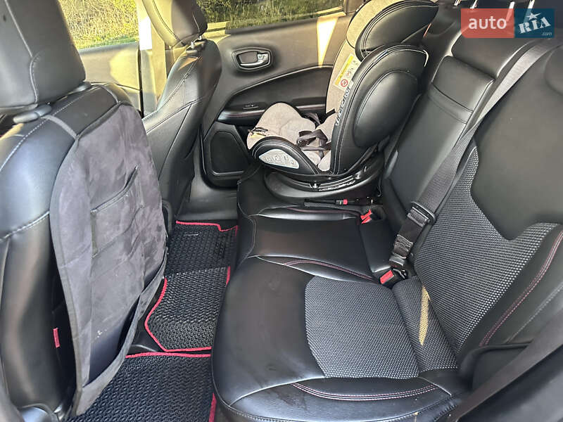 Внедорожник / Кроссовер Jeep Compass 2018 в Львове фото 16 Внедорожник / Кроссовер Jeep Compass 2018 в Львове