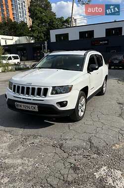 Внедорожник / Кроссовер Jeep Compass 2015 в Киеве