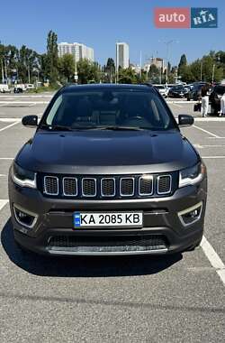 Внедорожник / Кроссовер Jeep Compass 2019 в 