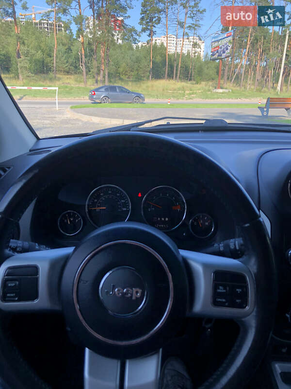 Внедорожник / Кроссовер Jeep Compass 2016 в Ирпене