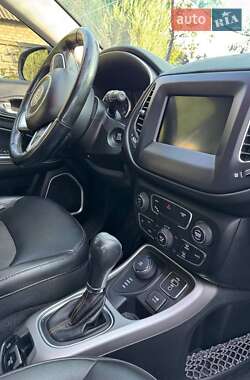 Внедорожник / Кроссовер Jeep Compass 2017 в Терновке