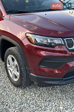 Внедорожник / Кроссовер Jeep Compass 2022 в 