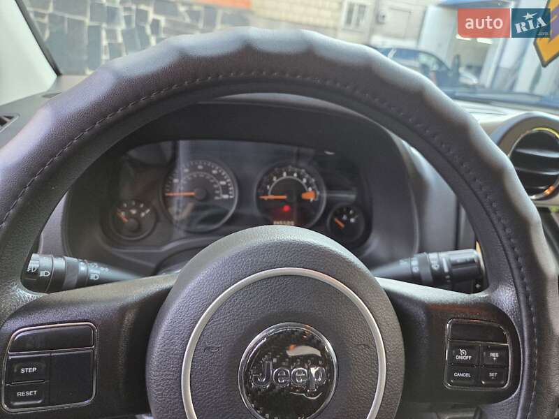 Внедорожник / Кроссовер Jeep Compass 2014 в Буче