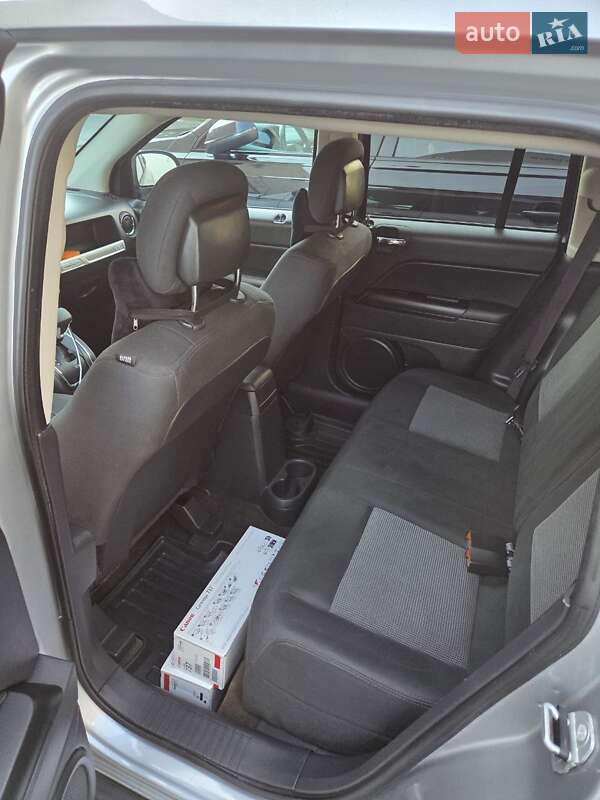 Внедорожник / Кроссовер Jeep Compass 2014 в Буче