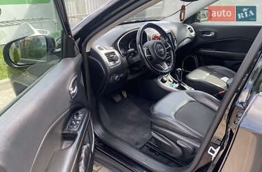 Внедорожник / Кроссовер Jeep Compass 2017 в 