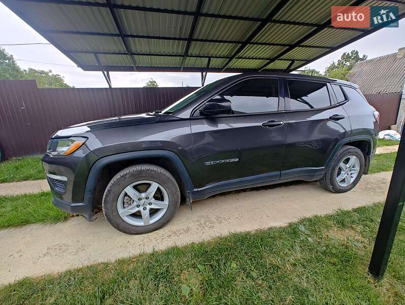 Позашляховик / Кросовер Jeep Compass 2018 в Долині фото 10 Позашляховик / Кросовер Jeep Compass 2018 в Долині