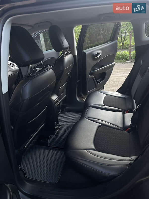 Позашляховик / Кросовер Jeep Compass 2018 в Ромнах фото 9 Позашляховик / Кросовер Jeep Compass 2018 в Ромнах