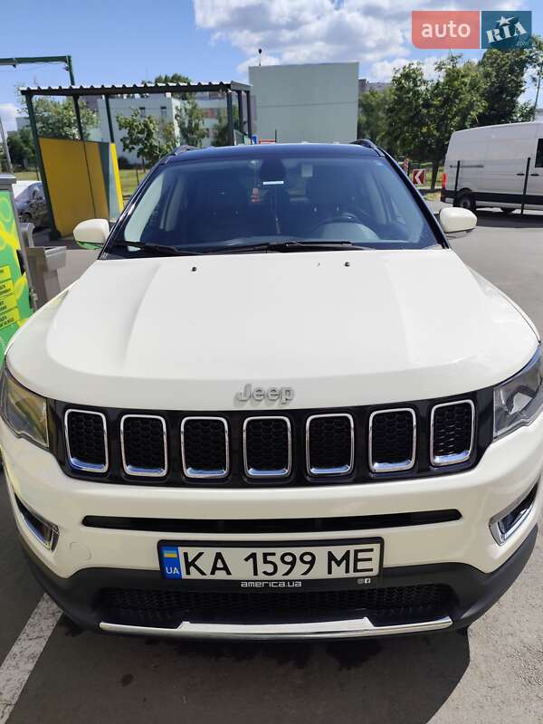 Внедорожник / Кроссовер Jeep Compass 2020 в Киеве