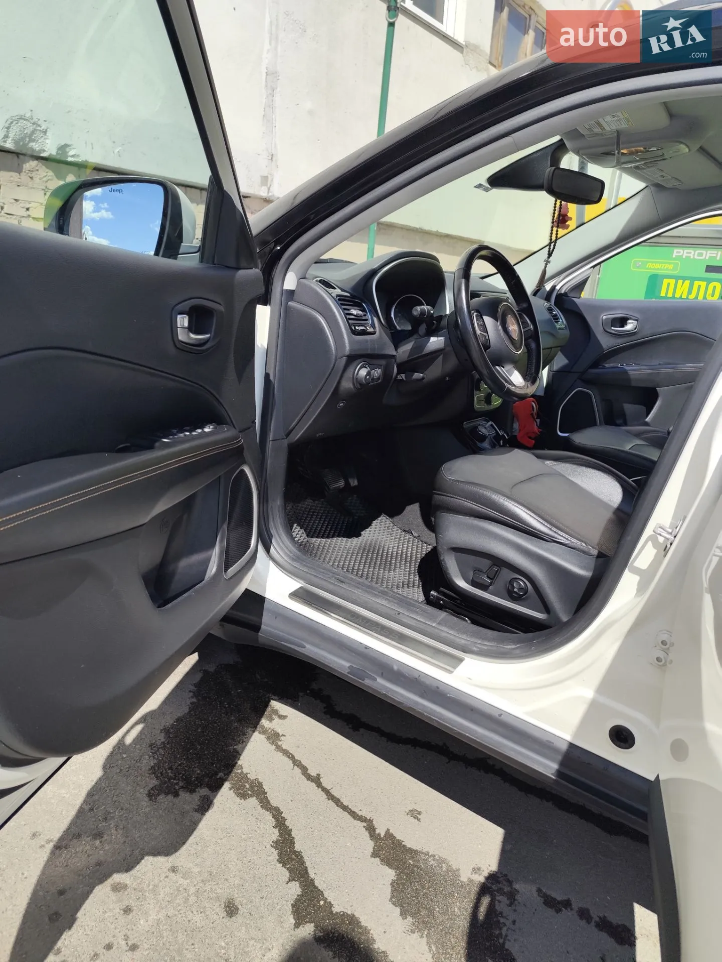 2020 Jeep Compass - мініатюра 16