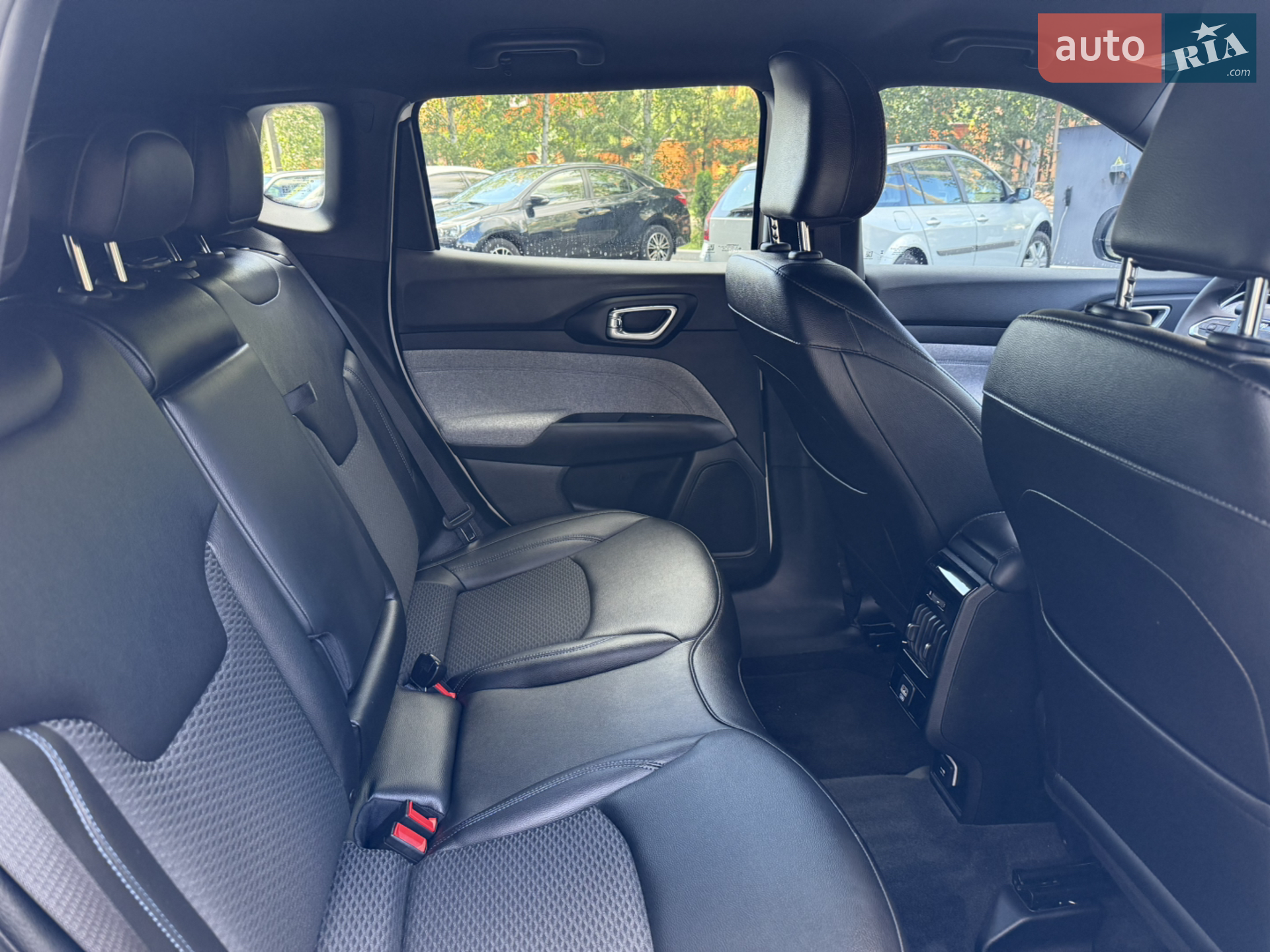2024 Jeep Compass - мініатюра 25
