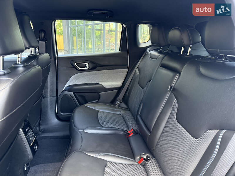 Внедорожник / Кроссовер Jeep Compass 2024 в Полтаве