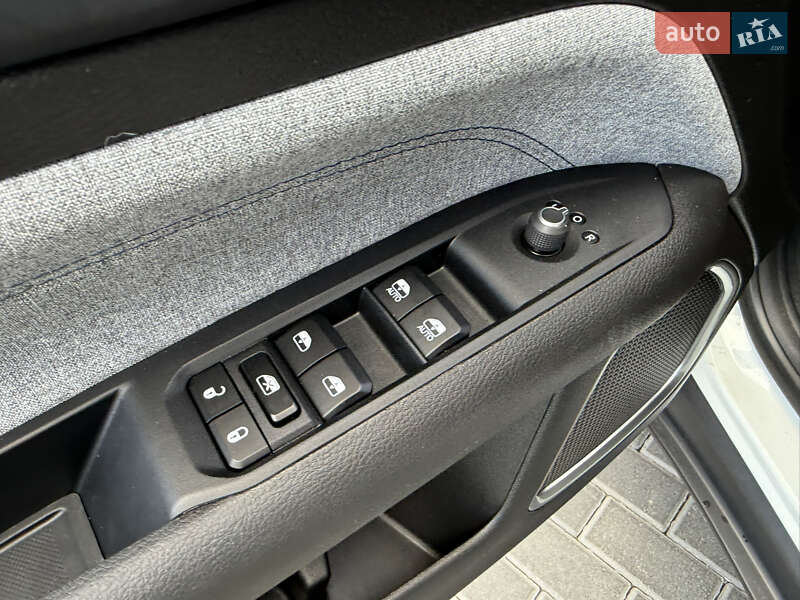 Внедорожник / Кроссовер Jeep Compass 2024 в Полтаве