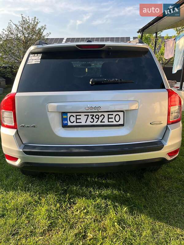 Внедорожник / Кроссовер Jeep Compass 2011 в Черновцах