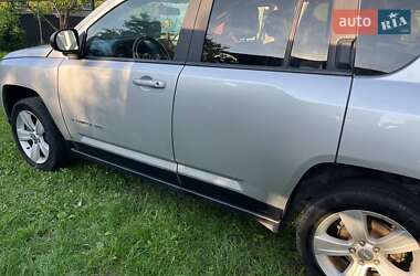 Внедорожник / Кроссовер Jeep Compass 2011 в Черновцах