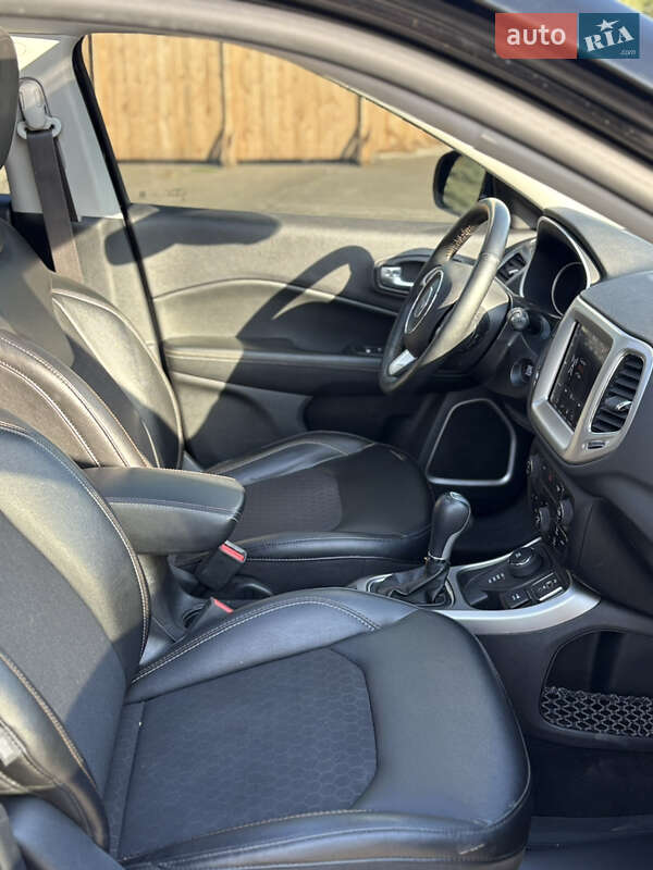 Внедорожник / Кроссовер Jeep Compass 2018 в Днепре