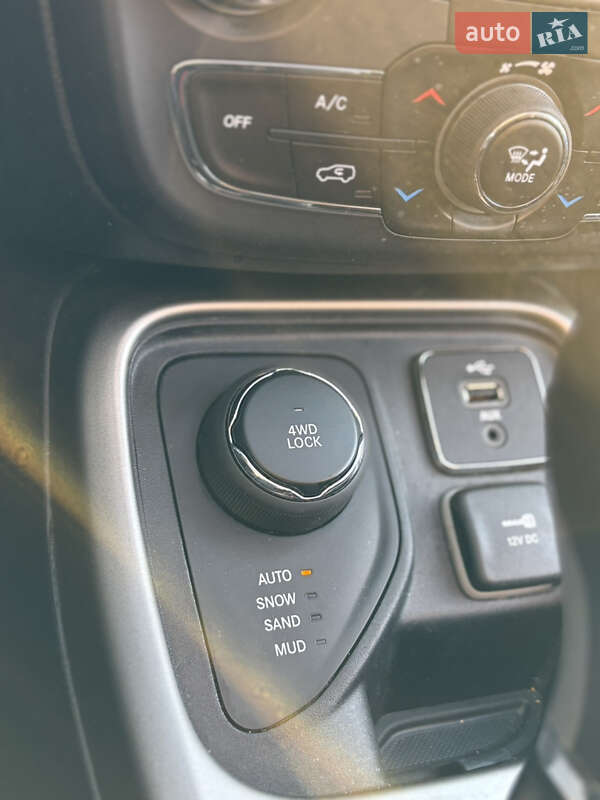 Внедорожник / Кроссовер Jeep Compass 2018 в Днепре