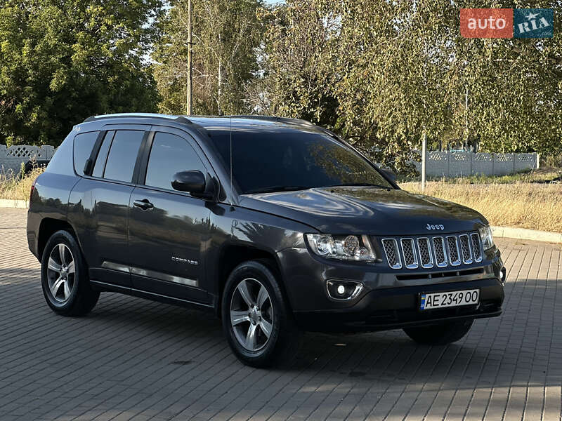 Внедорожник / Кроссовер Jeep Compass 2016 в Павлограде