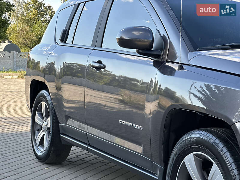 Внедорожник / Кроссовер Jeep Compass 2016 в Павлограде