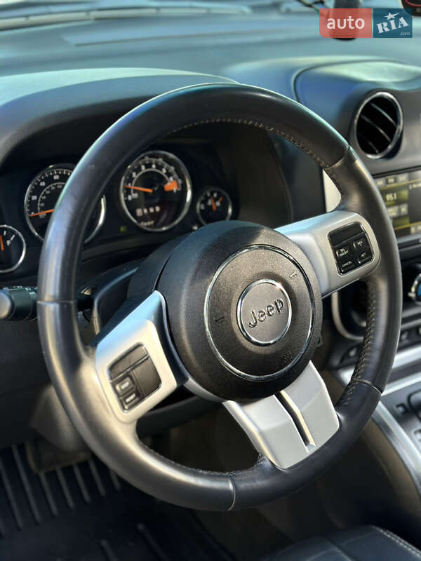 Внедорожник / Кроссовер Jeep Compass 2016 в Павлограде