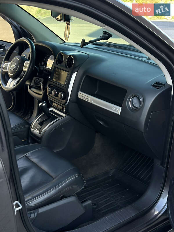 Внедорожник / Кроссовер Jeep Compass 2016 в Павлограде