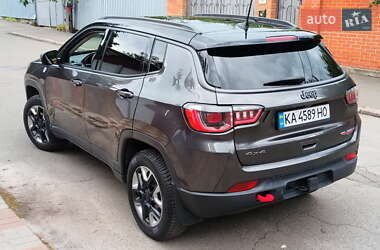 Внедорожник / Кроссовер Jeep Compass 2018 в 
