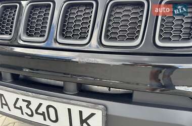 Внедорожник / Кроссовер Jeep Compass 2017 в 