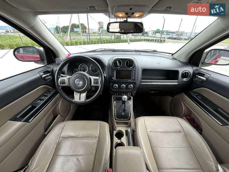 Внедорожник / Кроссовер Jeep Compass 2012 в Хусте