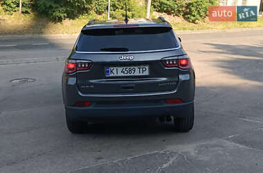Внедорожник / Кроссовер Jeep Compass 2018 в 