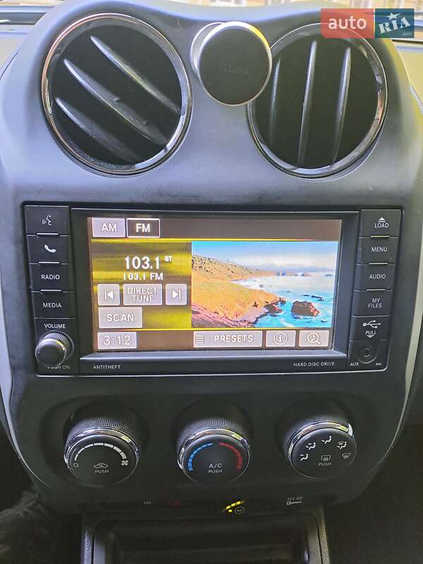 Внедорожник / Кроссовер Jeep Compass 2015 в Киеве