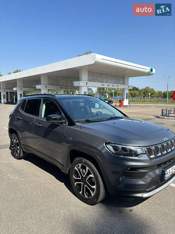 Внедорожник / Кроссовер Jeep Compass 2023 в Киеве
