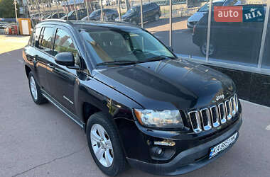 Внедорожник / Кроссовер Jeep Compass 2014 в 