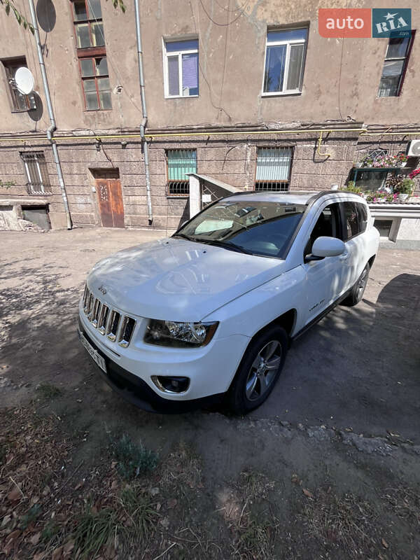 Внедорожник / Кроссовер Jeep Compass 2016 в Запорожье