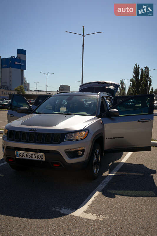 Позашляховик / Кросовер Jeep Compass 2017 в Києві