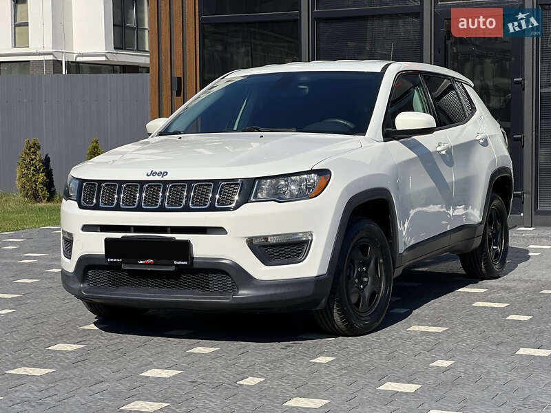 Внедорожник / Кроссовер Jeep Compass 2017 в Ужгороде