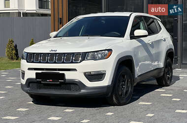 Внедорожник / Кроссовер Jeep Compass 2017 в 