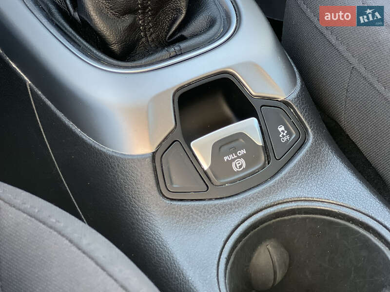 Внедорожник / Кроссовер Jeep Compass 2017 в Ужгороде