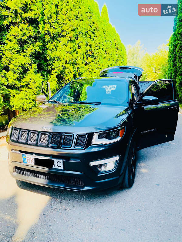 Внедорожник / Кроссовер Jeep Compass 2020 в Ровно