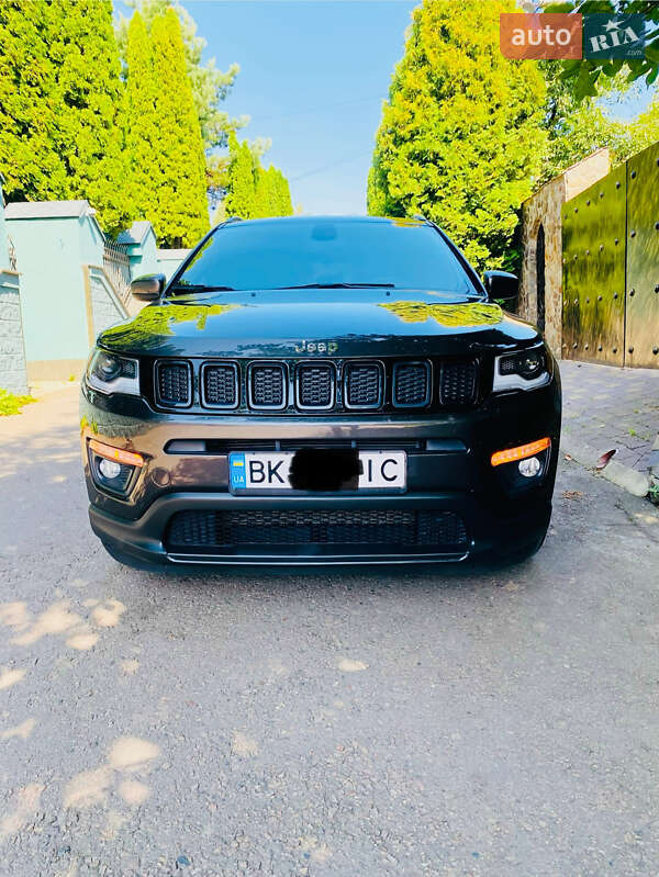 Внедорожник / Кроссовер Jeep Compass 2020 в Ровно