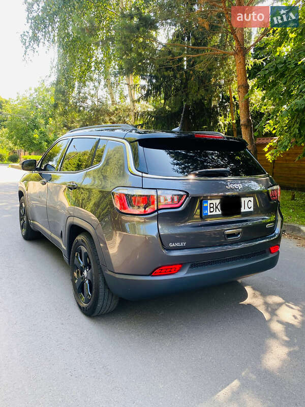Внедорожник / Кроссовер Jeep Compass 2020 в Ровно