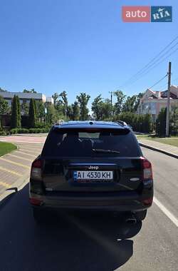 Внедорожник / Кроссовер Jeep Compass 2015 в 
