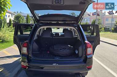 Внедорожник / Кроссовер Jeep Compass 2015 в 