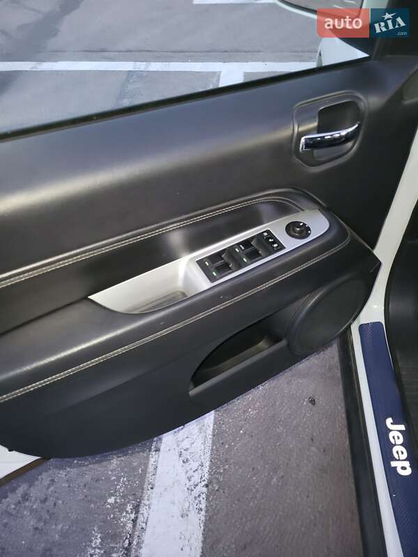 Внедорожник / Кроссовер Jeep Compass 2016 в Полтаве