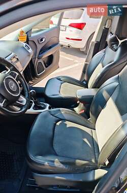 Внедорожник / Кроссовер Jeep Compass 2018 в 
