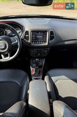 Внедорожник / Кроссовер Jeep Compass 2019 в 