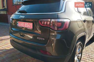 Внедорожник / Кроссовер Jeep Compass 2017 в 