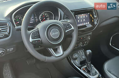Внедорожник / Кроссовер Jeep Compass 2020 в 