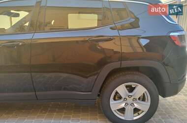 Внедорожник / Кроссовер Jeep Compass 2021 в 