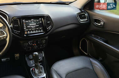 Внедорожник / Кроссовер Jeep Compass 2019 в 