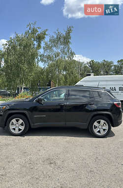 Внедорожник / Кроссовер Jeep Compass 2022 в 